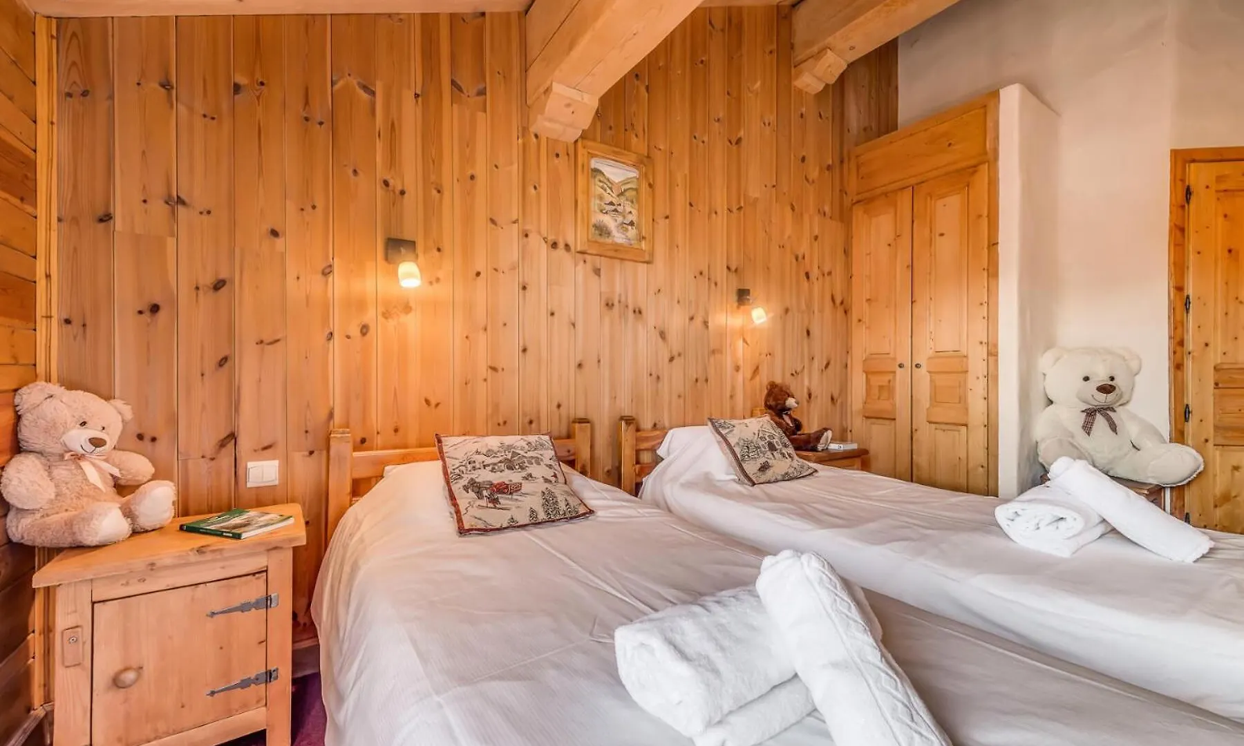 Chalet Gypaete - Chalet Traditionnel 180M2 - 6 Chambres, 6 Salles De Bain, Jacuzzi Mae-5886 Tignes